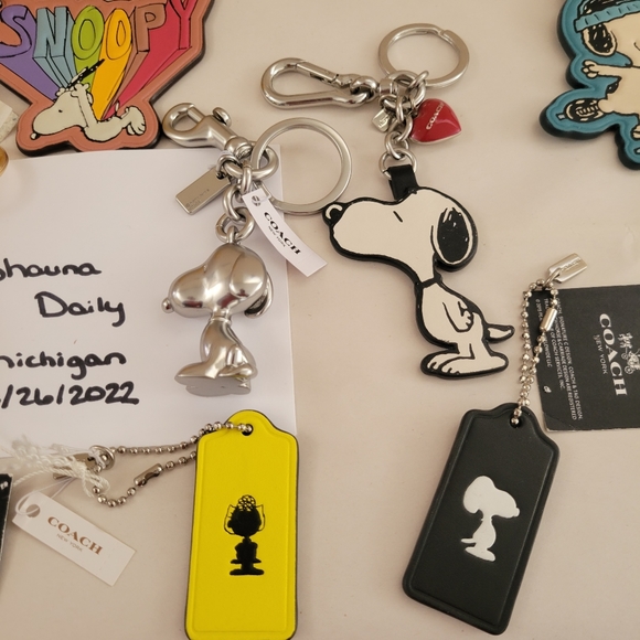 Coach Keychain - Picture 4 of 9